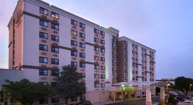 Newark Airport Hotel