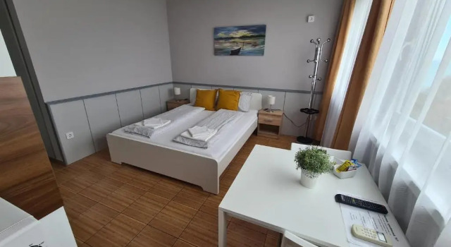 Апартаменты с видом на озеро Surman Apartmanok