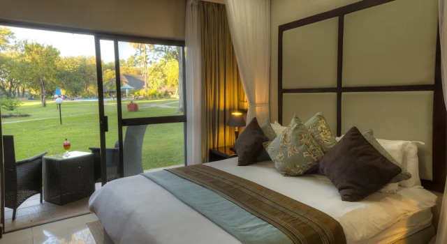 Двухместный номер Standard Azambezi River Lodge