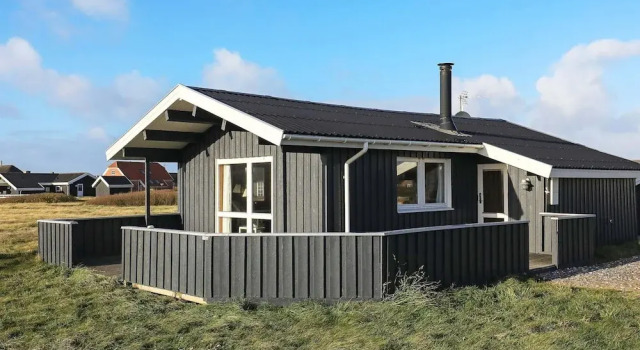 Коттедж 8 person holiday home in Harboøre