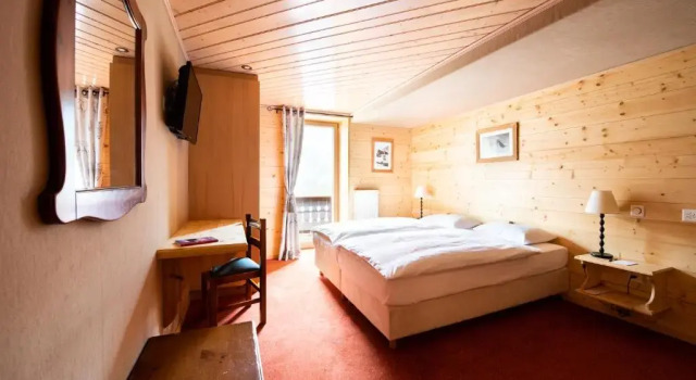 Номер Comfort Hotel Suisse