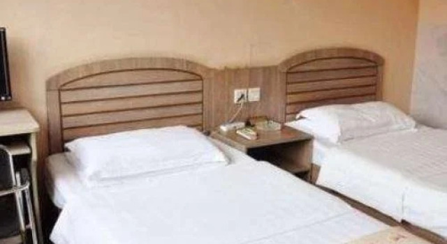 Dandong Haiwan Inn, Book Hotel Hotels in Liaoning with Parking, Parking