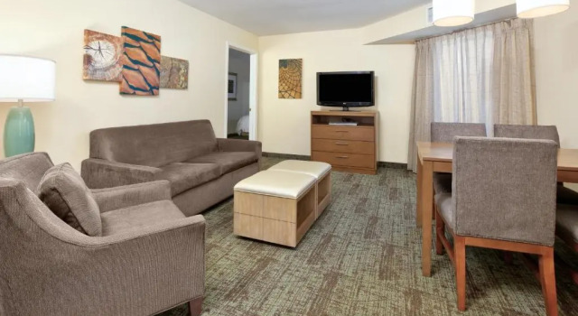 Люкс с 2 комнатами Staybridge Suites Corning by IHG