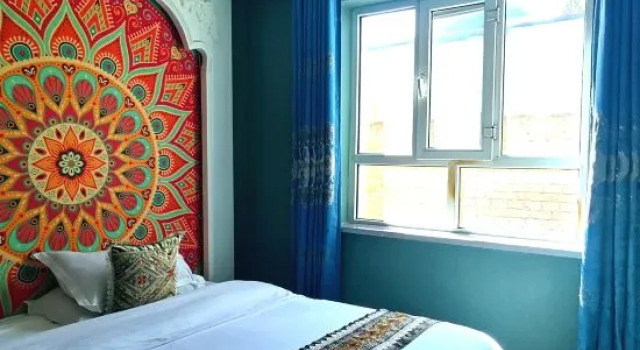 Люкс Yining Qingshe Homestay