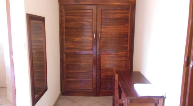 Naluzip Guest House