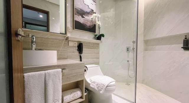 Номер Luxury The Lake Hotel Tagaytay