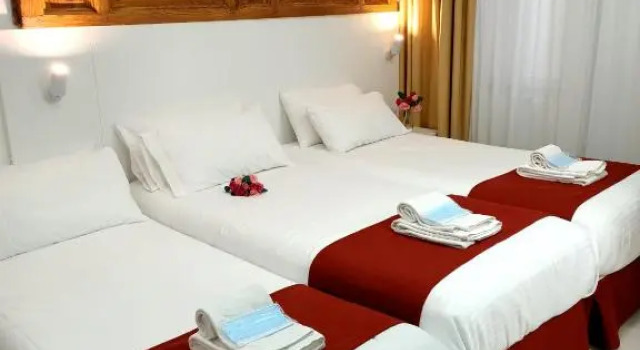 Семейный номер Standard Hostal Royal Cruz