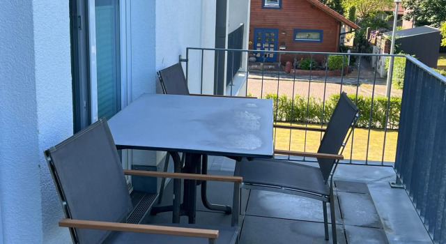 Strandvogt - wunderschöne Ferienwohnung mit Parkettboden und Sonnenbalkon