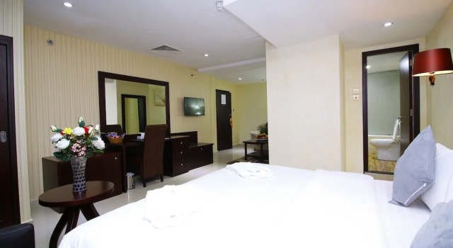 Номер Deluxe Royal Falcon Hotel