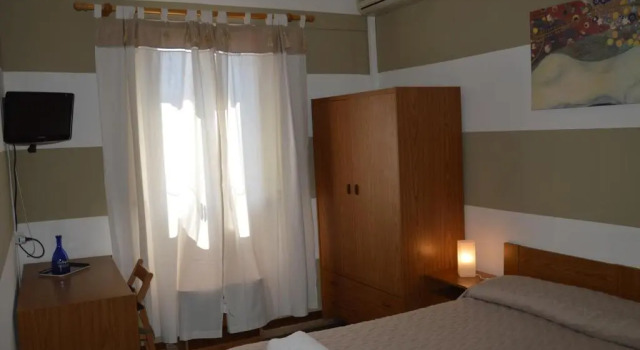 Четырёхместный номер Standard Hotel Nice
