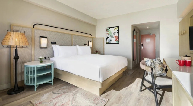 Двухместный номер Standard с балконом и с видом на горы Crowne Plaza Resort Saipan