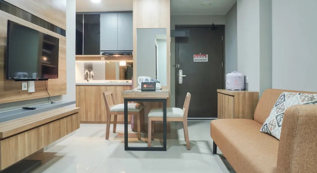 Standardní pokoj Elegant 1BR Apartment with Working Space Mustika Golf Residence
