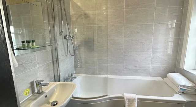 Номер Executive Kings Croft Hotel