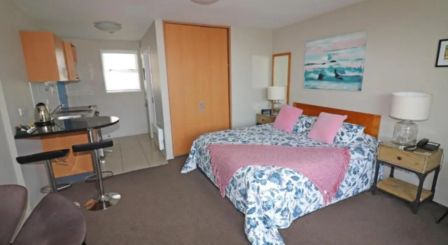 Студия Superior Sumner Bay Motel