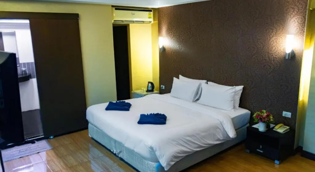 Visiting Card Hotel & Resort, Забронировать Курортный отель Курортные отели Бангкока, рядом с Krungthai Bank Head Office, Курортный отель