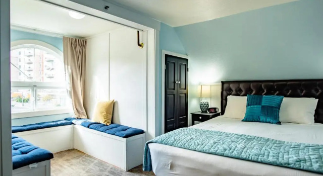 Номер Standard Мансарда Gilbert Inn Seaside