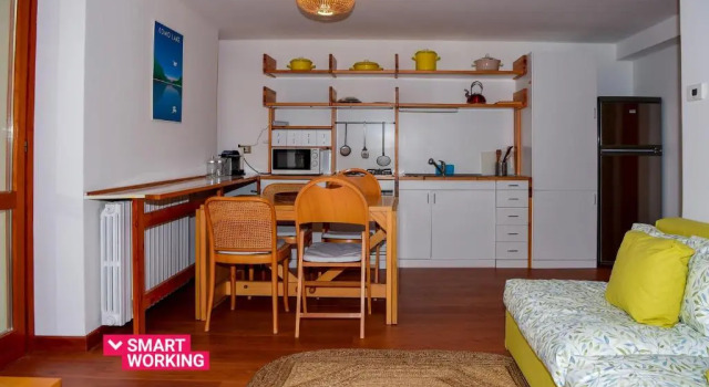 Апартаменты с видом на озеро Crimson Apartment by Wonderful Italy