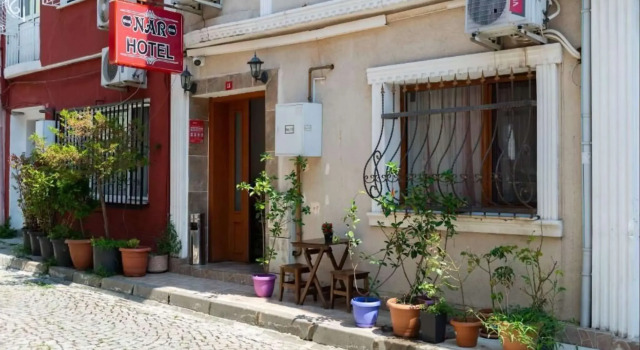 Merot Suites