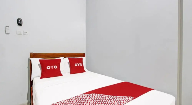 Camera Deluxe OYO 91960 Fariza House Syariah