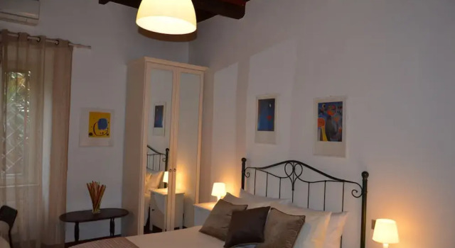Benedetta B&B Trastevere, Забронировать Отель «постель и завтрак» Отели Рима с завтраком, рядом с Театр Арджентина, Завтраки