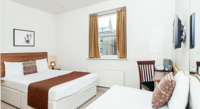 Трёхместный номер Standard Avni Kensington Hotel