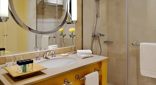 Номер Superior Mövenpick Hotel Beirut