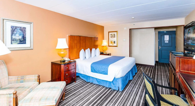Metro Points Hotel