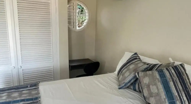 Humming Bird Holiday Retreat, Забронировать Отель Отели Ocho Rios Coast 3 звезды, 3*