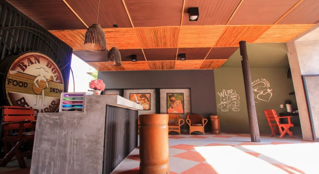 Bandon Beach Bar & Hostel - Adults Only, Забронировать Хостел Отели Южного Таиланда с парковкой, Парковка