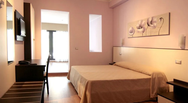 Hotel Faenza, Book Hotel Milan Lombardy