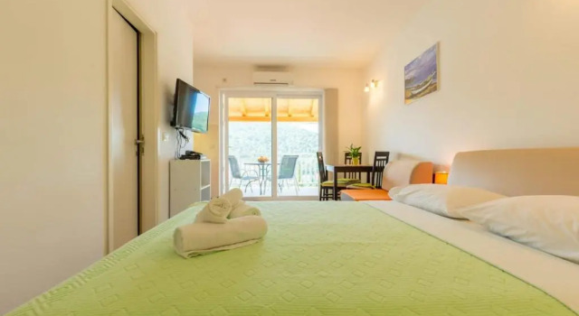 Студия Apartments Mandy