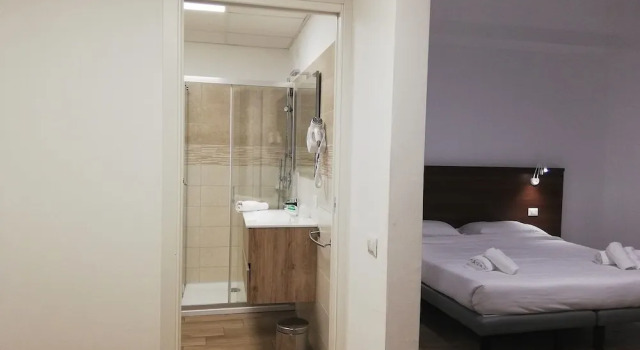 Семейный номер Standard с видом на озеро Hotel Bocciolo
