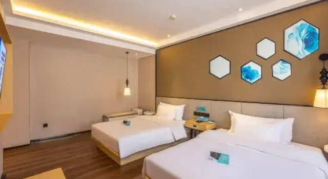 Люкс Standard Xana Lite Hotel (Xining Railway Station)