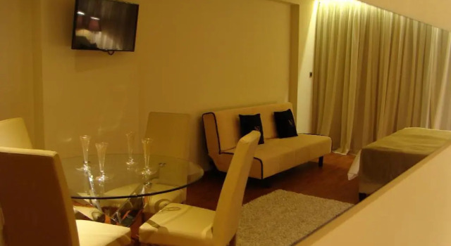 Полулюкс Golden Suites & Spa