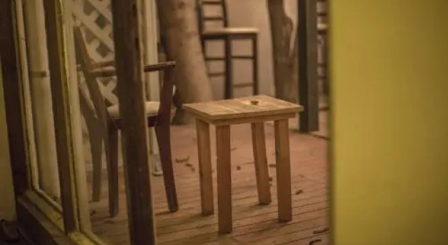 The White Tree, Забронировать Хостел Хостелы Приштина, рядом с National Theatre of Kosovo, Хостел