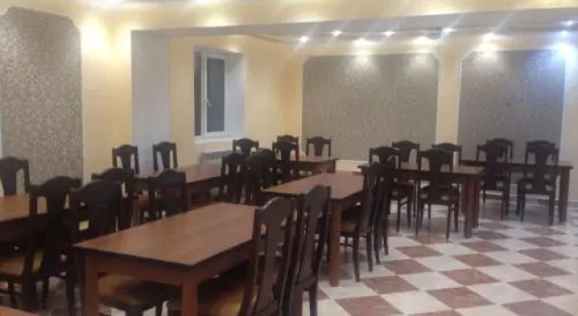 Hotel Sarai gara, Забронировать Отель Отели Терскол с завтраком, рядом с Чегет-1 (нижняя), Завтраки
