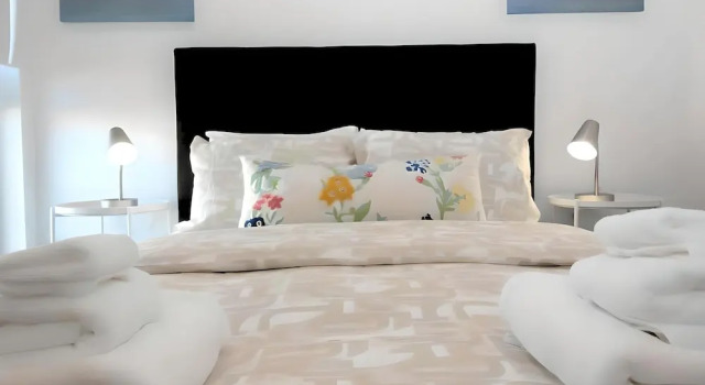 Los Angeles 3BR Villa Suites-FreeParking, Забронировать Вилла Лос-Анджелес Большой Лос-Анджелес