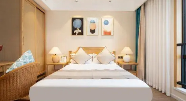Люкс с 3 комнатами с красивым видом из окна Wanning Riyue Bay Blue Sea View Surfing Apartment