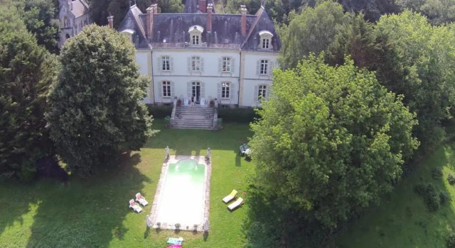 Chateau Champigny, Rezervasyon Mini-otel Nassigny Rhône-Alps