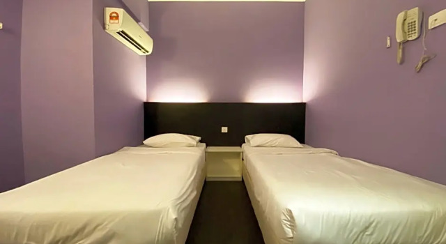 OYO 90484 Bright Hotel
