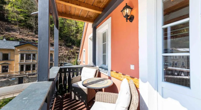 Апартаменты с 2 комнатами Villa Monsei - das Herzstück in Bad Schandau, top Lage, modern, mit Parkplatz