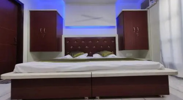 OYO 82478 Hotel Sky Tower, Book Hotel Phagwara Punjab