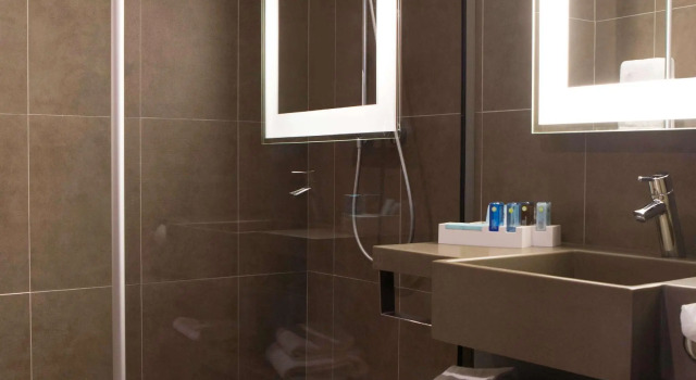 Двухместный номер Superior Novotel Bordeaux Lac