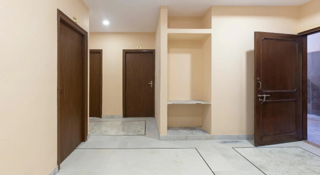 OYO Townhouse 454 Hotel Hill Inn, Забронировать Отель Отели штата Раджастхана с парковкой, Парковка