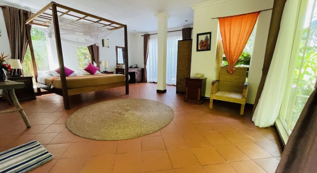 Le Ponton Hotel, Rezerwuj Hotel Hotele w Kep z parkingiem, Parking