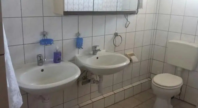 Номер Standard JMB Highway Motel