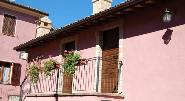 Agriturismo Santa Caterina, Book Hotel Hoteller i Spoleto med parkering, Parkering