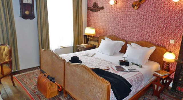 Номер Superior Detective Hotel