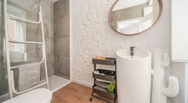 Двухместный номер Superior с балконом и с видом на город Bairro House Lisbon Charming Suites