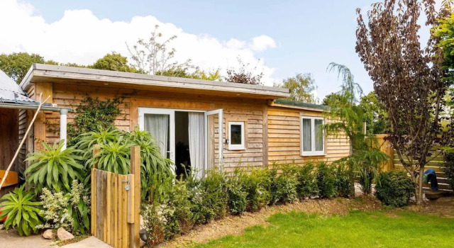 Люкс Cosy Cabin Retreat Close to Beaches